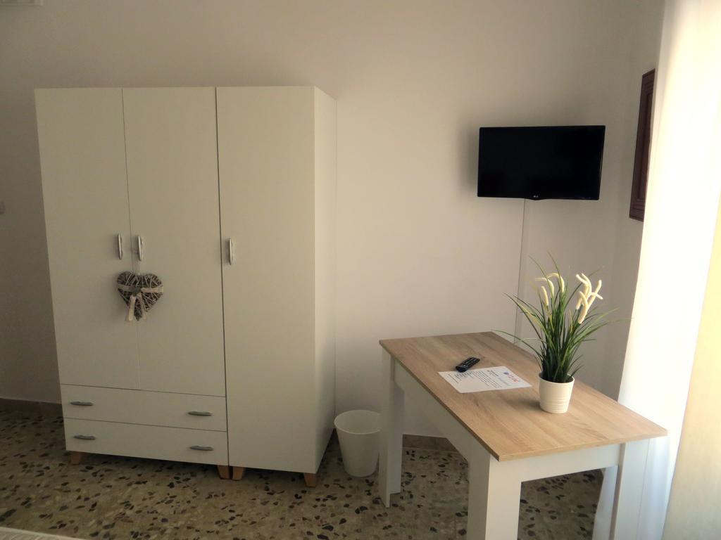 B&B Il Geranio Калимера Экстерьер фото